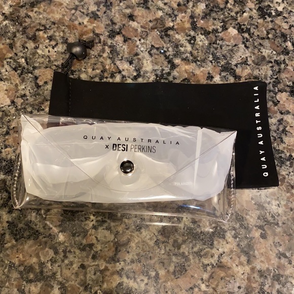 NWT Quay “High Key” Sunglasses - Picture 4 of 5